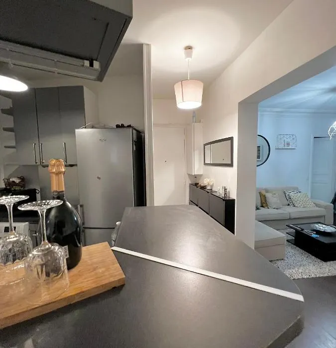 Superbe 2 Chambres Proche Montmartre-1